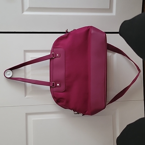 thirty-one Handbags - Thirty-One Crushed Berry All Weekend Exclusive Tote